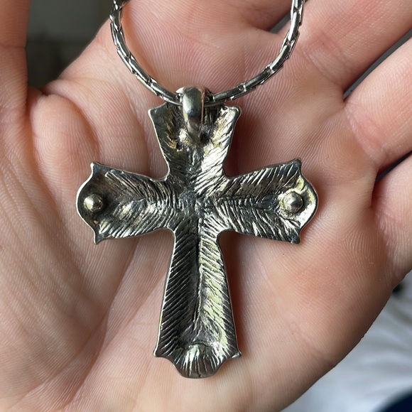 Vintage Silver Cross Necklace - Picture 5 of 7